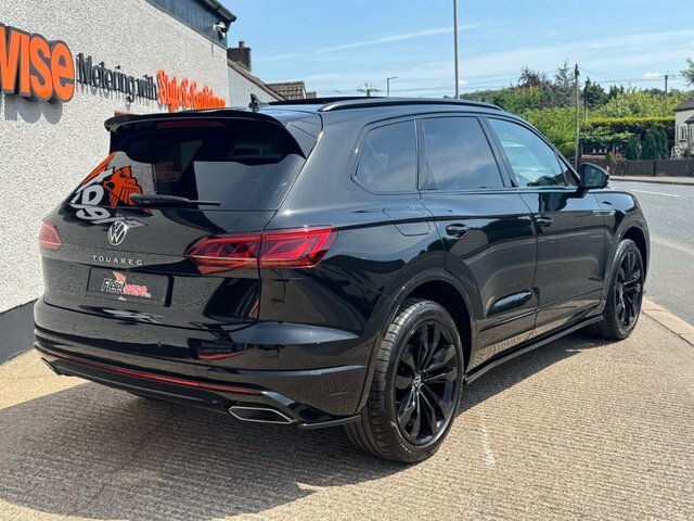 Volkswagen Touareg 3.0 Tdi V6 Black Edition Suv Tiptronic Black #4