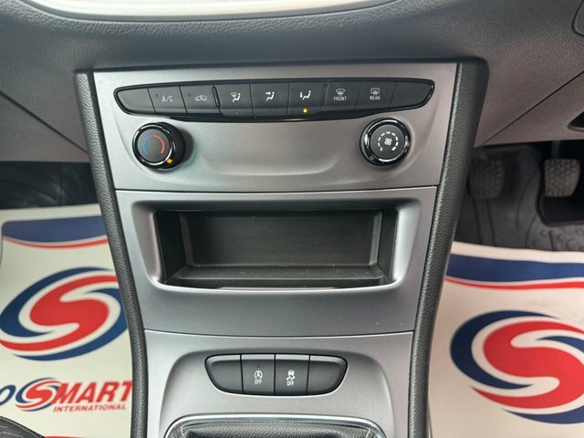 Vauxhall Astra Astra Elite Nav T Black #14