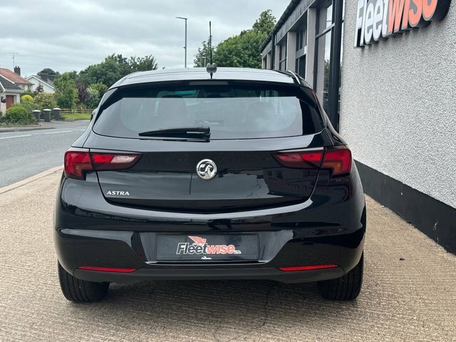 Vauxhall Astra 1.5 Turbo D Business Edition Nav Hatchback Die Black #5