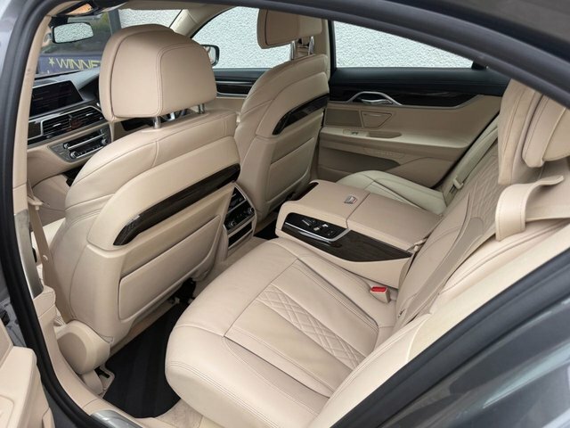 BMW 7 Series 730Ld Exclusive Blue #8