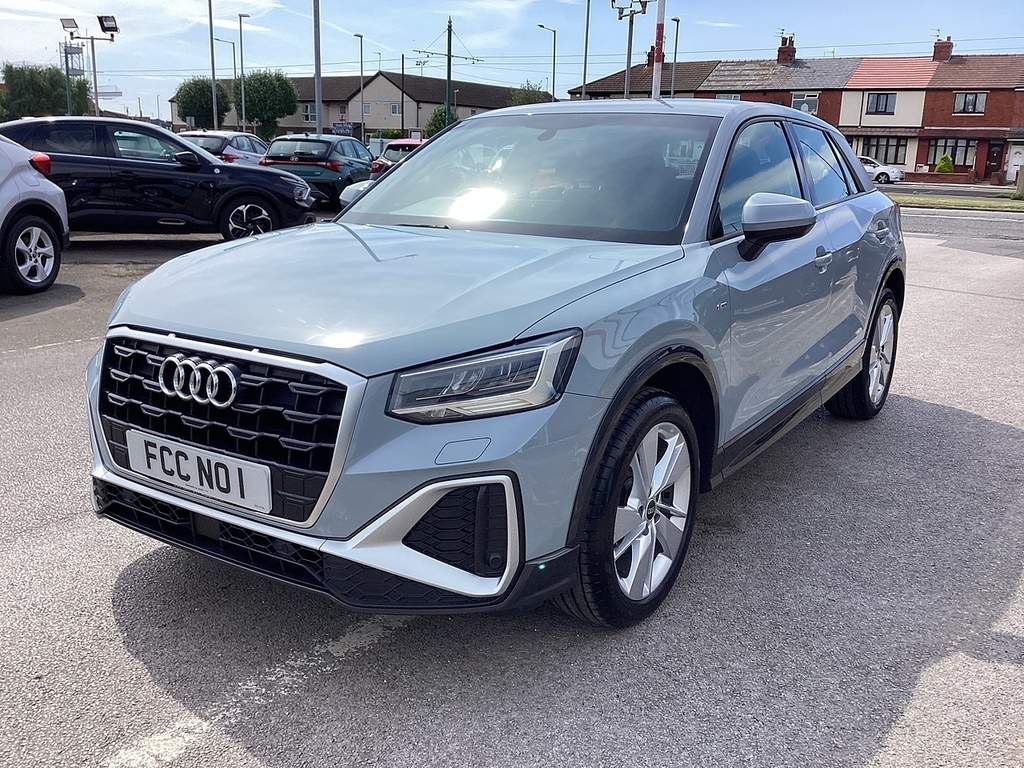Audi Q2 Tfsi S Line Grey #3