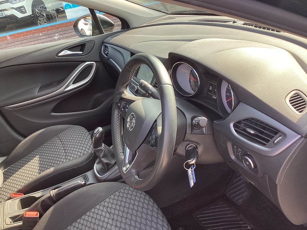 Vauxhall Astra Turbo Business Edition Nav LG21UST Black #6