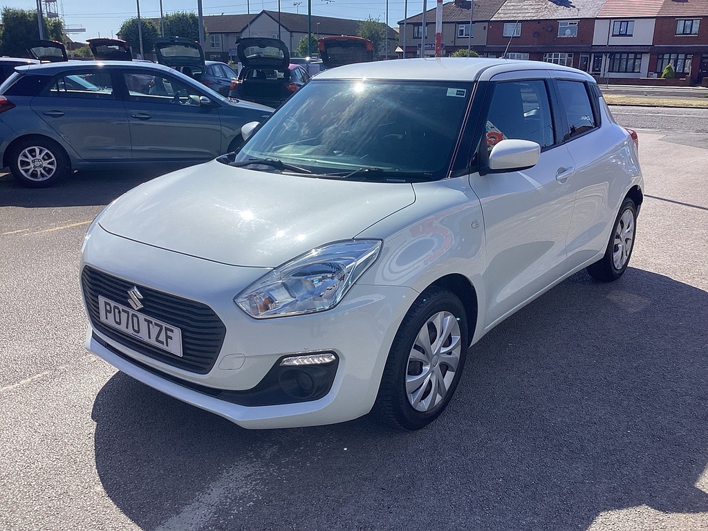 Suzuki Swift Dualjet Mhev Sz3 White #5
