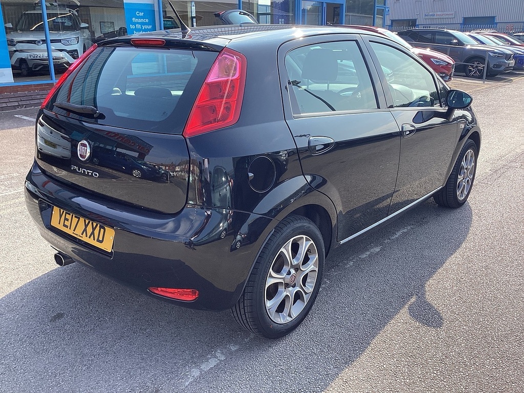 Fiat Punto Easy Black #4
