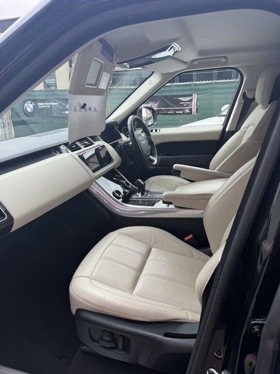 Land Rover Range Rover Sport 3.0 Sd V6 Hse 2018 LG68FHS Black #4
