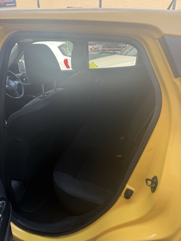 Nissan Juke 1.5 Dci N-connecta Yellow #5