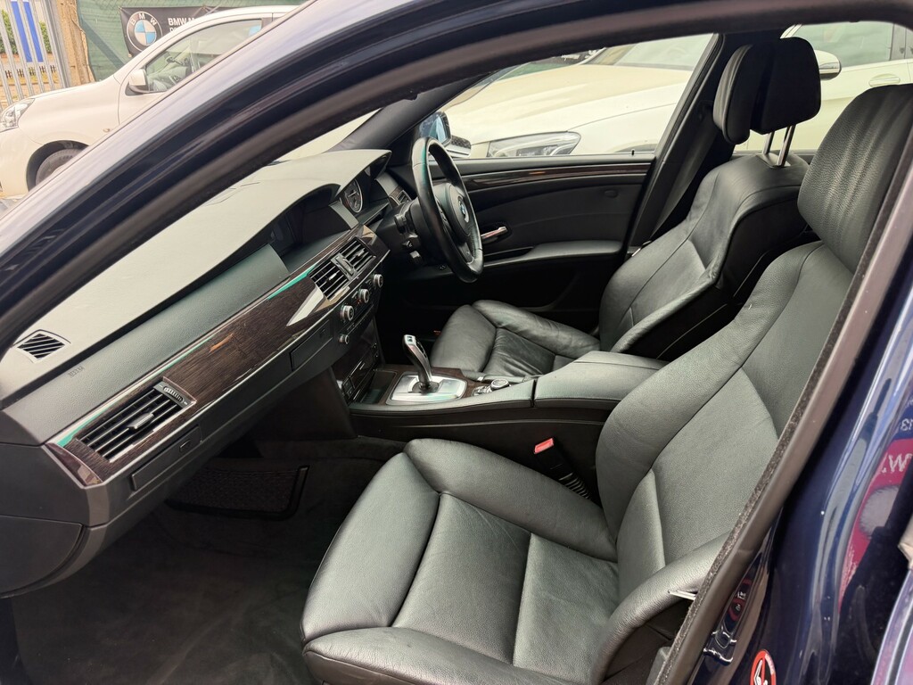 BMW 5 Series 525I Se Black #7