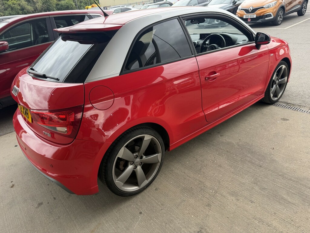 Audi A1 1.4 Tfsi S Line Euro 5 Ss White #4