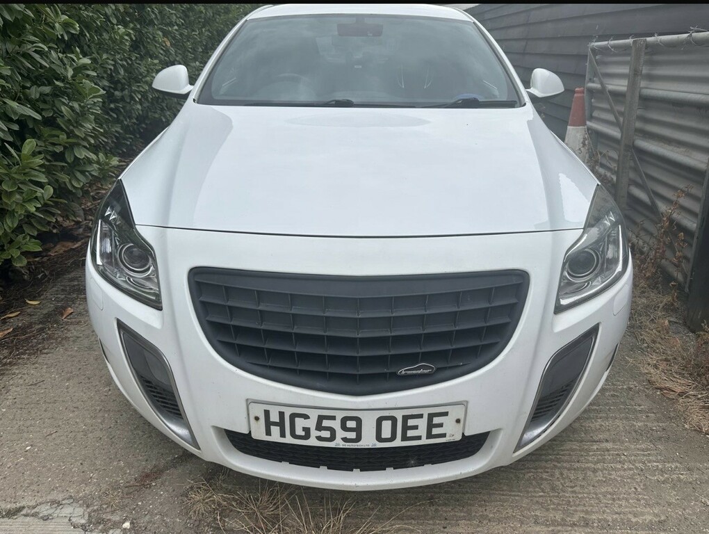 Vauxhall Insignia 2.8 I Turbo V6 Vxr White #3