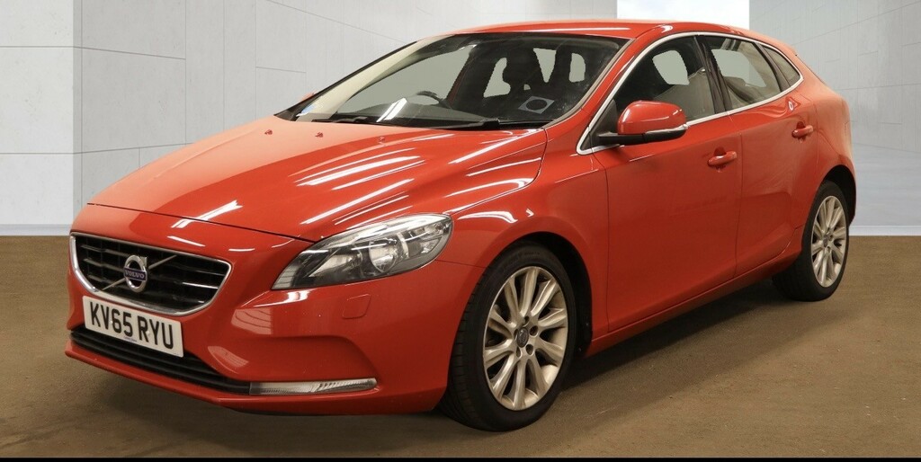Volvo V40 2.0 Se D2 2015 Red