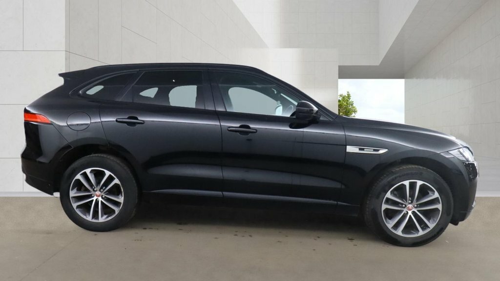 Jaguar F-Pace 2L Chequered Flag Black #5