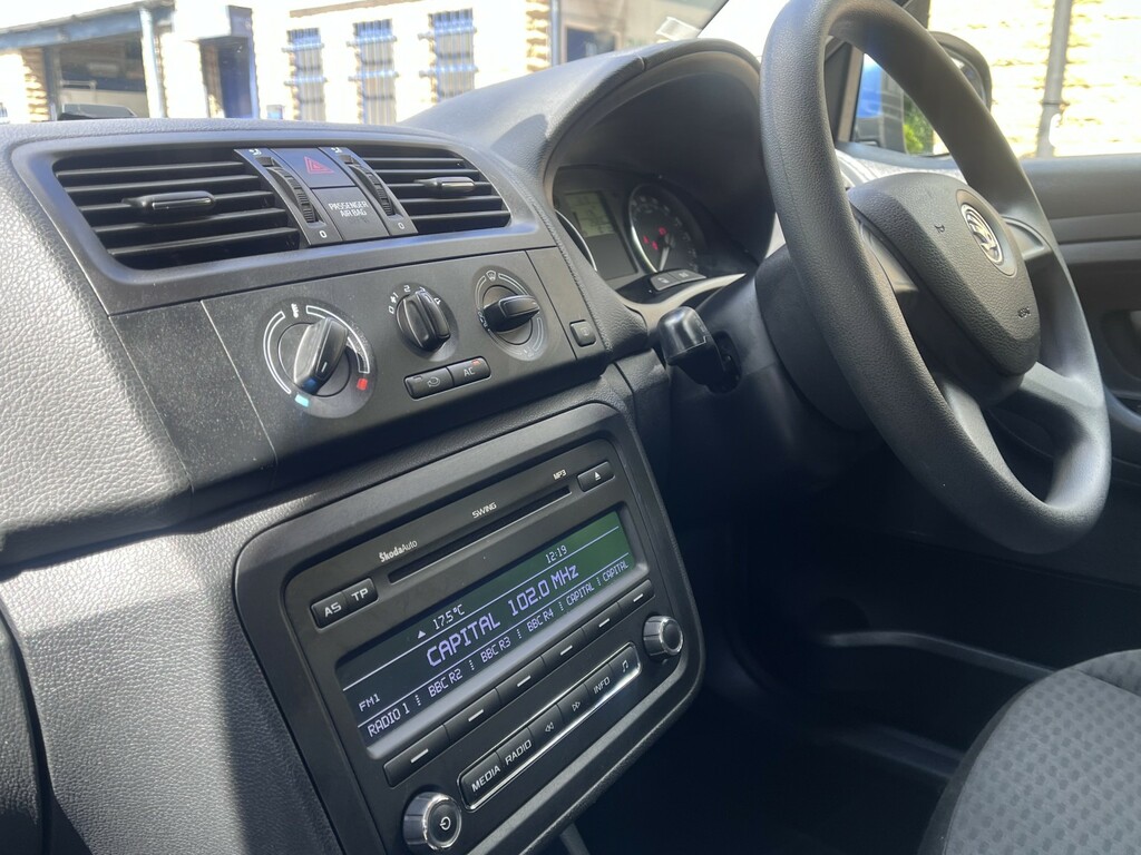 Skoda Fabia 1.6 S Tdi Cr 74 Bhp Silver #14
