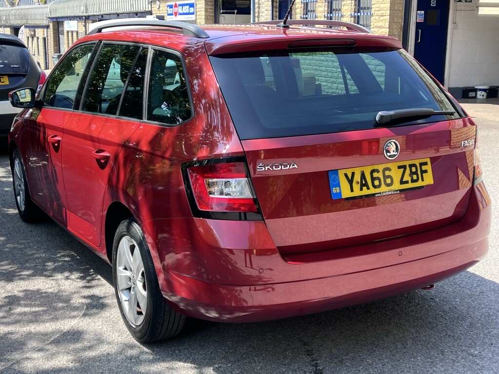Skoda Fabia 1.2 Tsi Se Estate Euro 6 S S Red #4