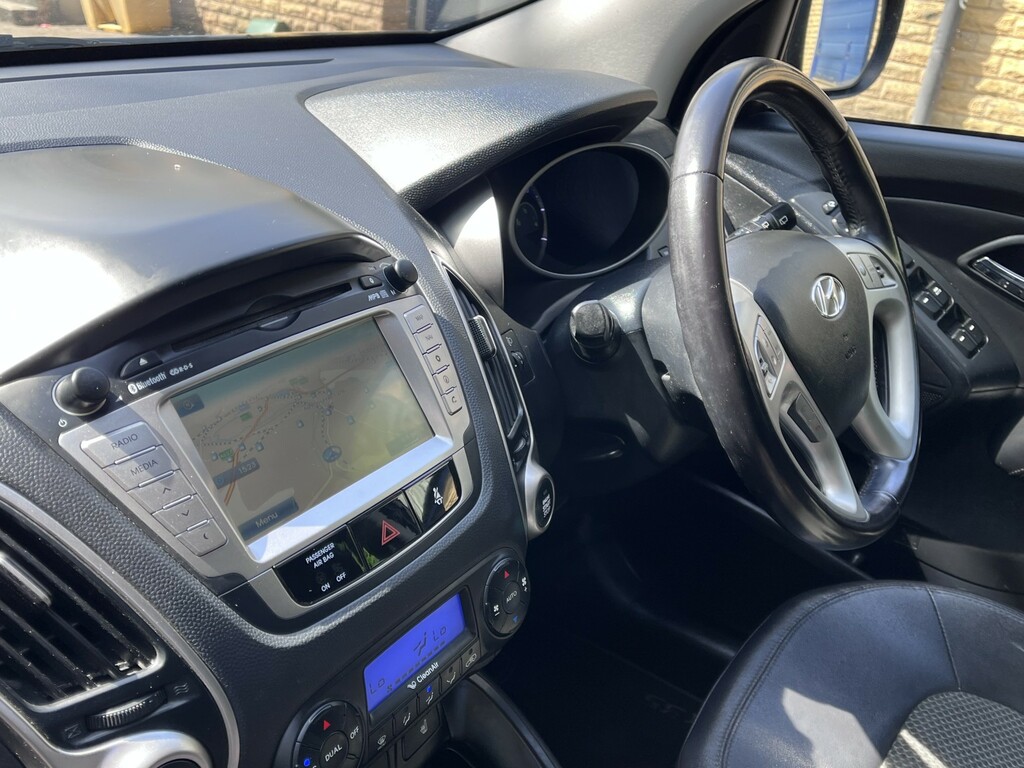 Hyundai Ix35 1.7 Crdi Blue Drive Black #13