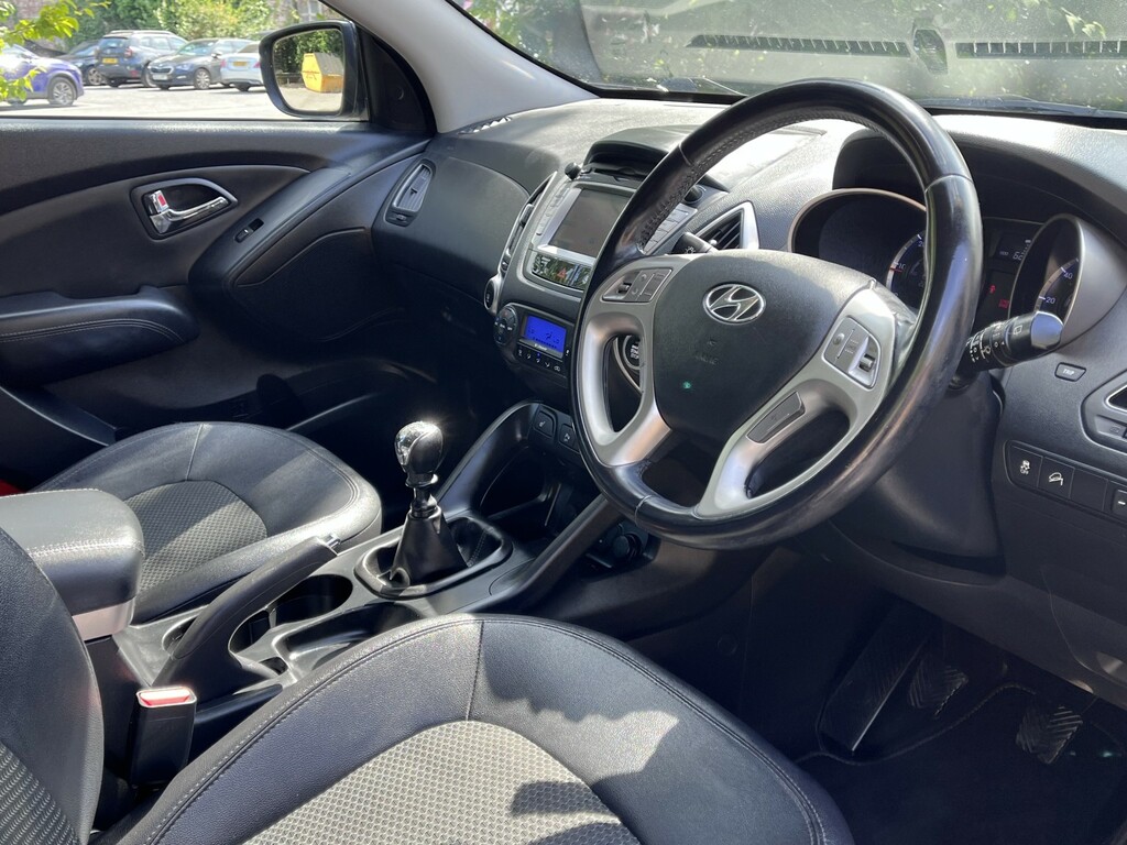Hyundai Ix35 1.7 Crdi Blue Drive Black #7