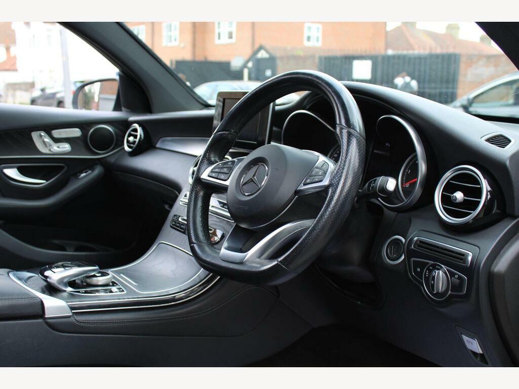 Mercedes-Benz GLC Class 2.1 Glc220d Amg Line Premium Coupe G-tronic 4Mat White #4