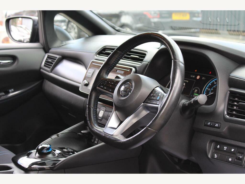 Nissan Leaf 40Kwh 2.Zero Black #2