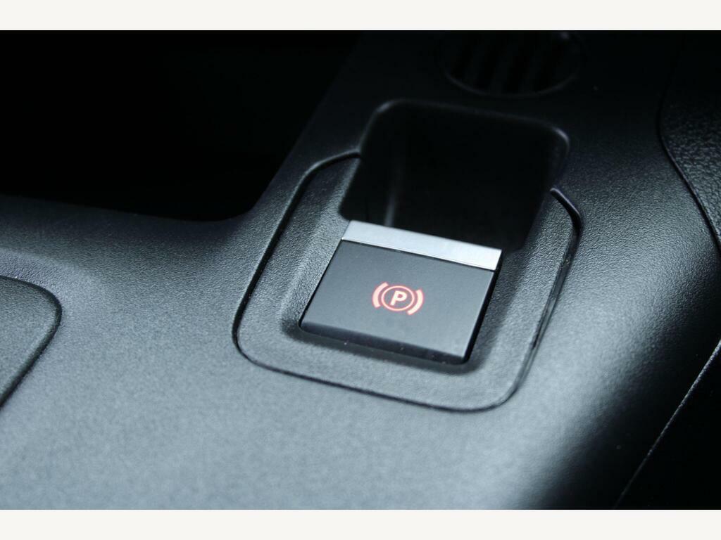 Vauxhall Combo-e Life 100Kw Design XL 50Kwh 7 Seat Black #19