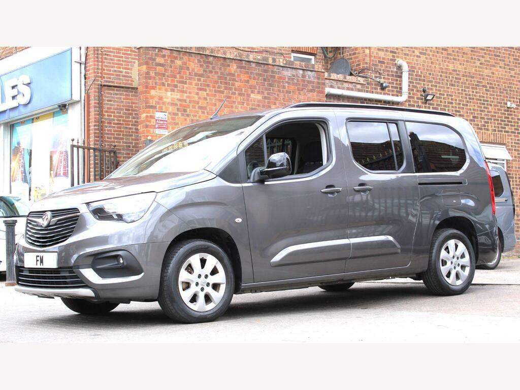 Vauxhall Combo-e Life 100Kw Design XL 50Kwh 7 Seat Black #20