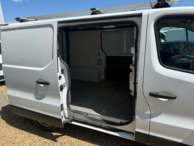 Vauxhall Vivaro Cdti 2900 Ecoflex Panel White #4
