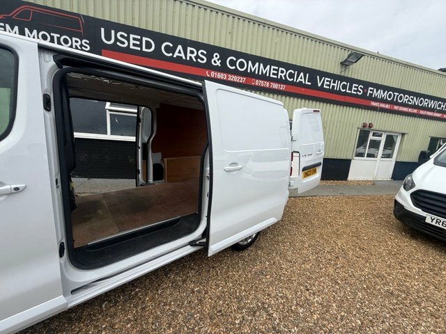 Vauxhall Vivaro Turbo D 2900 Pro White #6