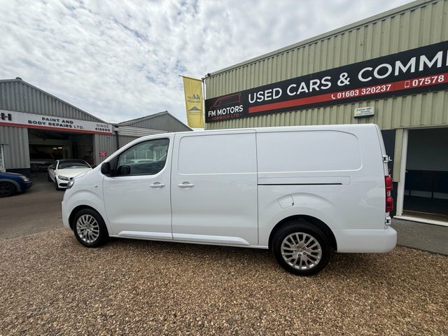 Vauxhall Vivaro Turbo D 2900 Pro White #2