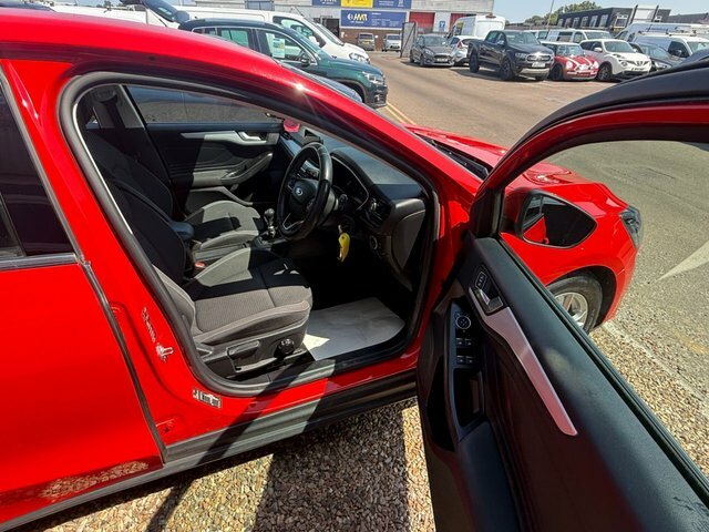 Ford Focus Ecoblue Zetec Hatchback CV69YGJ Red #3