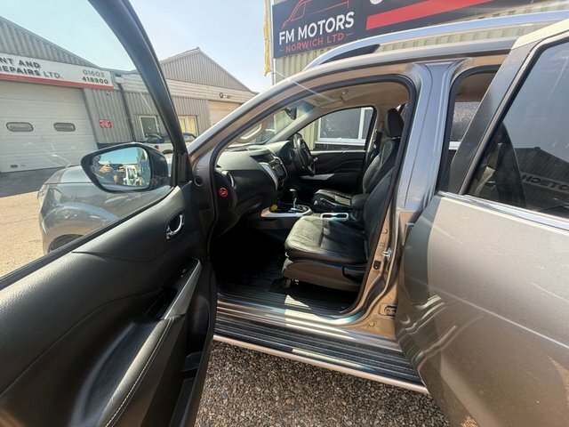 Nissan Navara Dci Tekna Pickup Double Grey #6