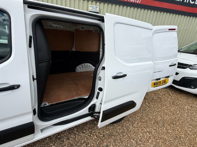 Peugeot Partner Bluehdi 1000 Professional Standard White #5