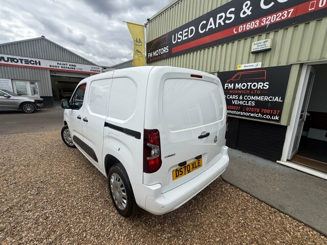 Vauxhall Combo 2300 1.5 Turbo D 100Ps H1 Sportive Van White #10
