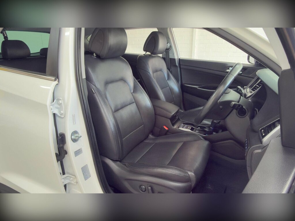 Hyundai Tucson 1.7 Crdi Blue Drive Premium Se Suv Dct White #5
