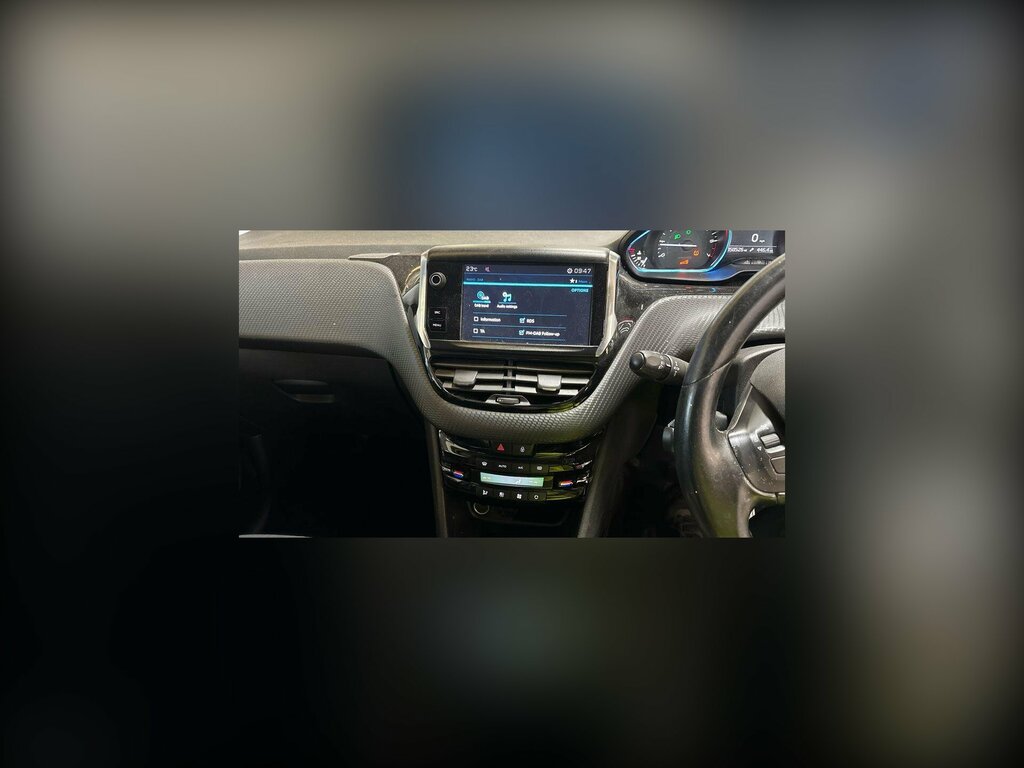 Peugeot 2008 1.2 Puretech Allure Eat Euro 6 Ss Red