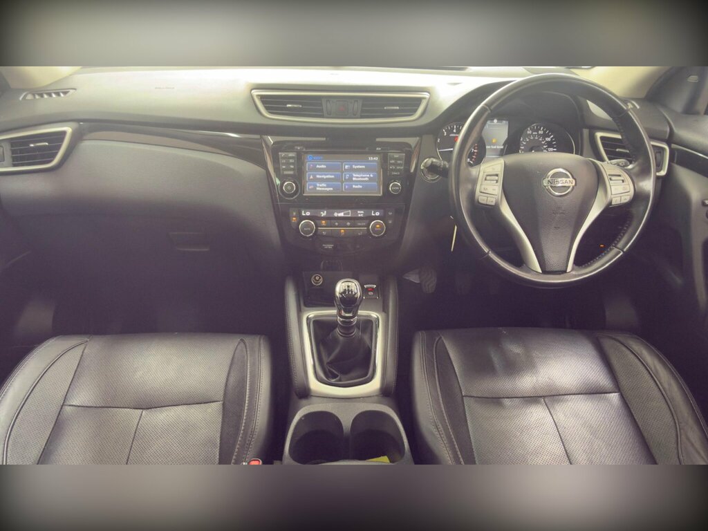 Nissan Qashqai 1.2 Dig-t Tekna 2Wd Euro 6 Ss LS66NXX White #4