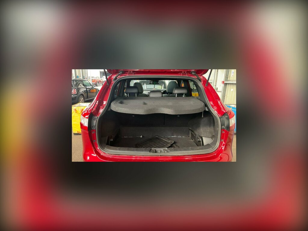 Nissan Qashqai 1.2 Dig-t N-vision 2Wd Euro 6 Ss Red #5