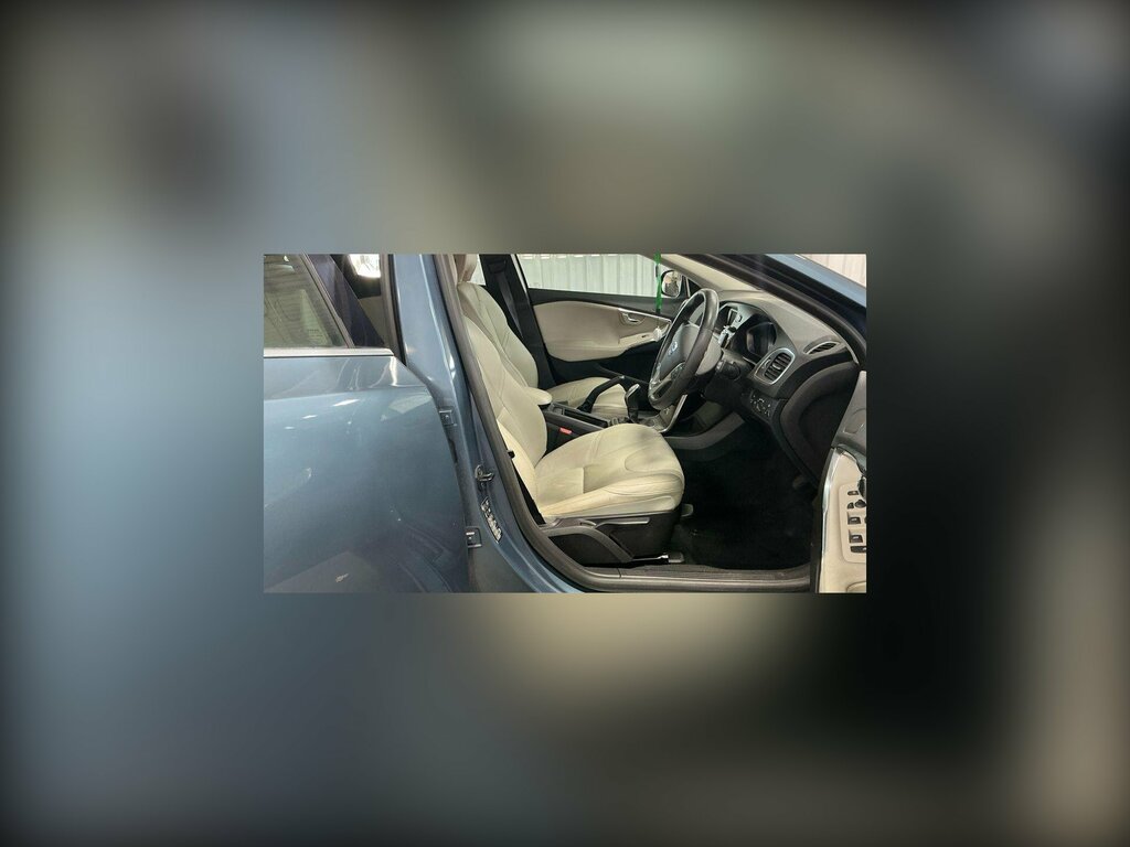 Volvo V40 1.6 T3 Se Euro 5 Ss Blue #4
