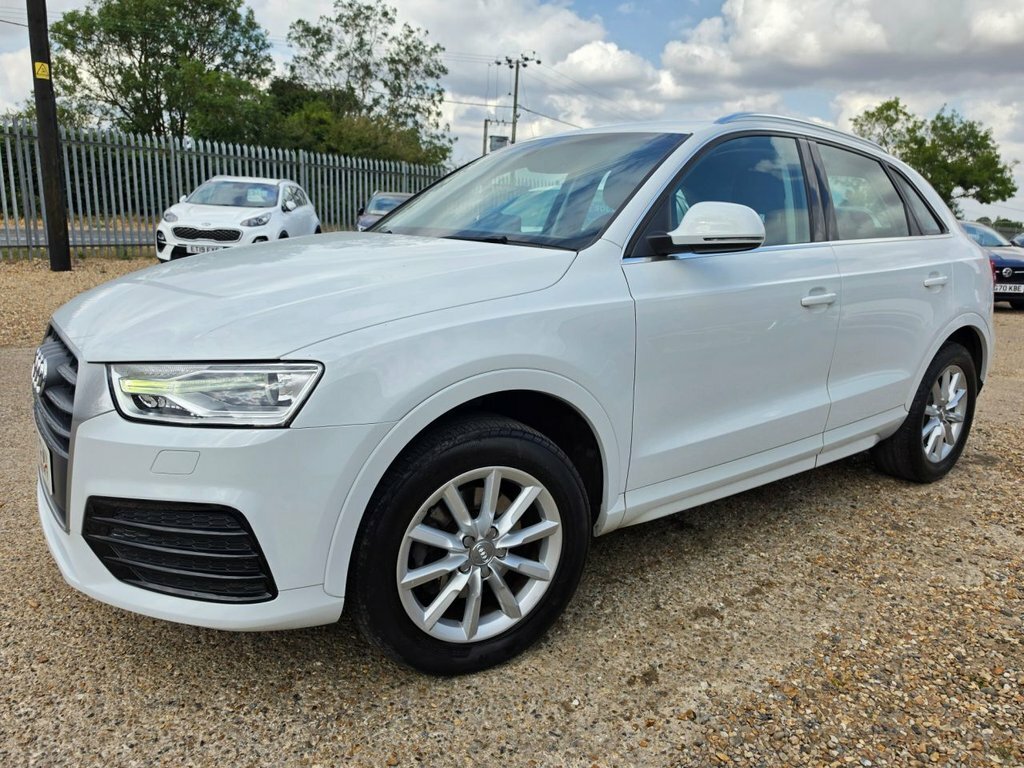 Audi Q3 1.4L Sport White #2