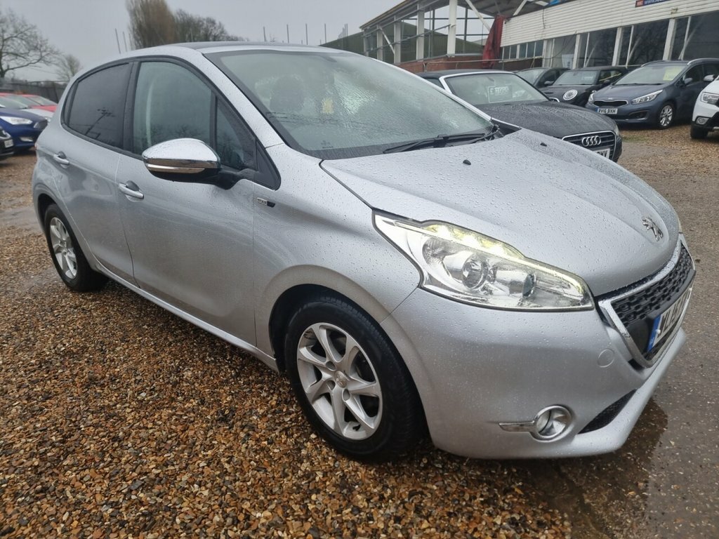 Peugeot 208 1.4L Style Silver #2