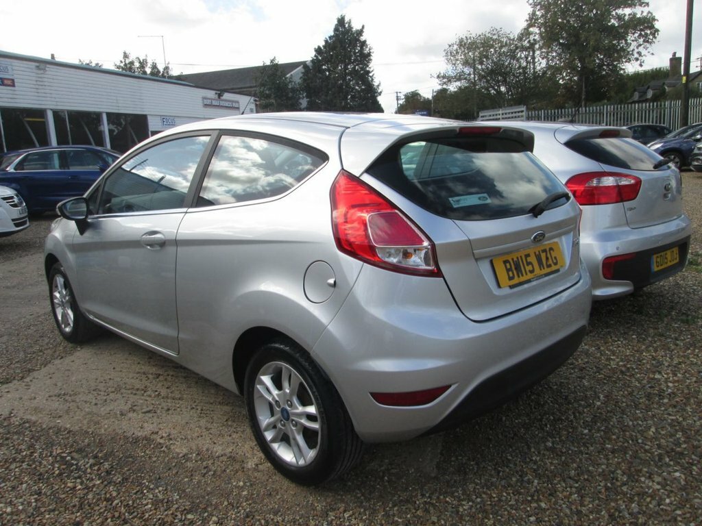 Ford Fiesta 1.3L Zetec Silver #4