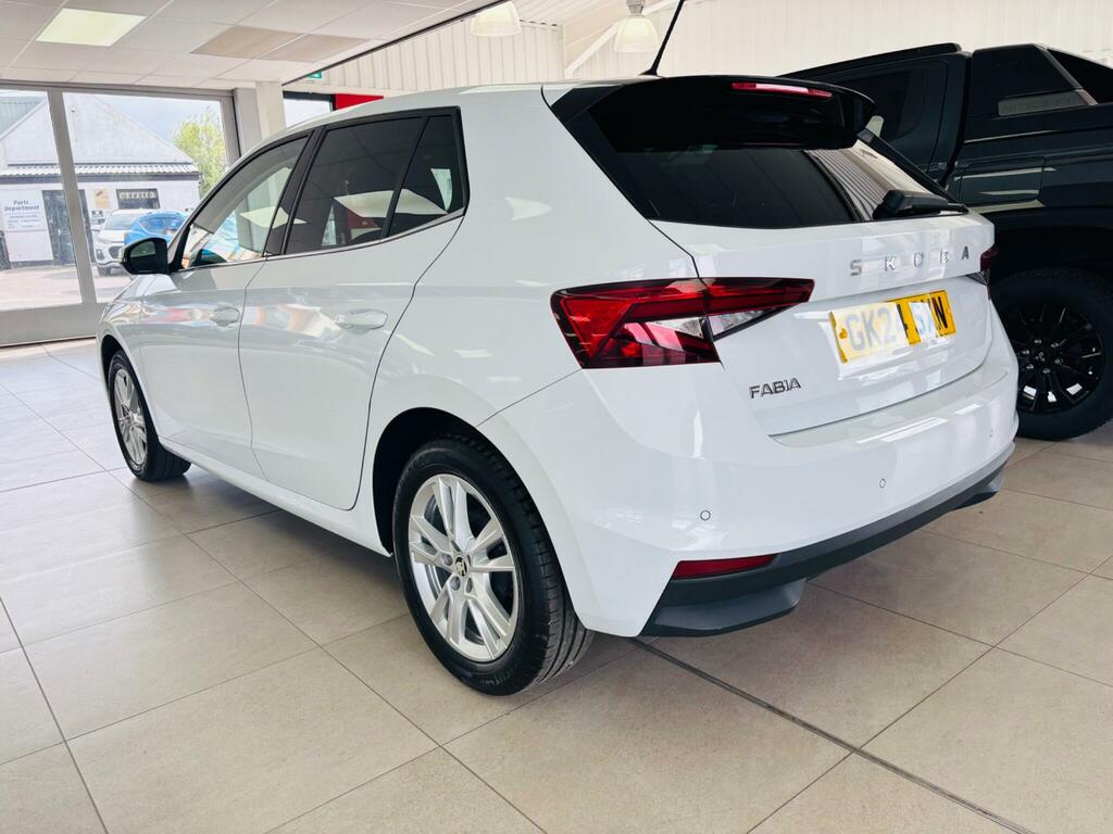 Skoda Fabia 1.0 Tsi Se L Dsg Euro 6 Ss White #3
