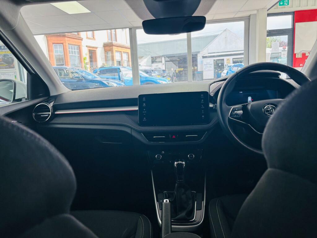 Skoda Fabia 1.0 Mpi Se Comfort Euro 6 Ss White #26