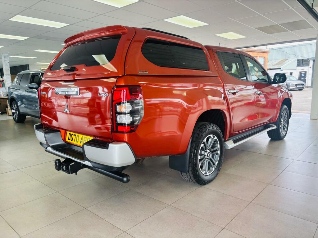 Mitsubishi L200 Pickup 2.4 Di-d Dc Barbarian 201616 Black #8