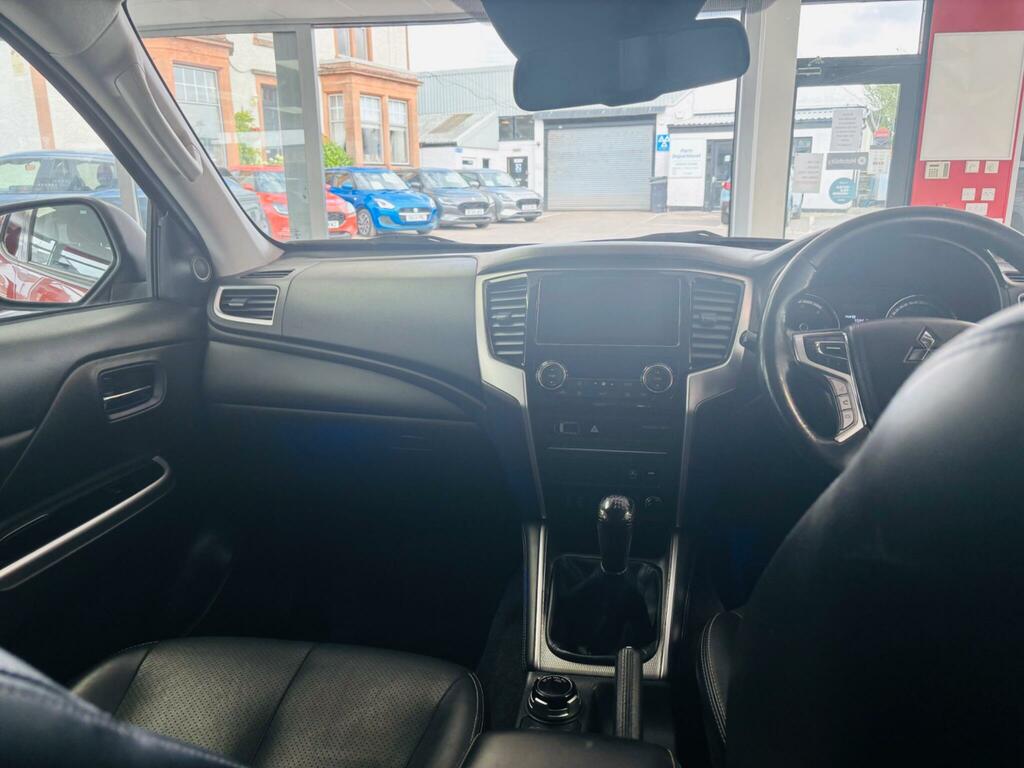 Mitsubishi L200 Pickup 2.4 Di-d Dc Barbarian 201616 Black #30