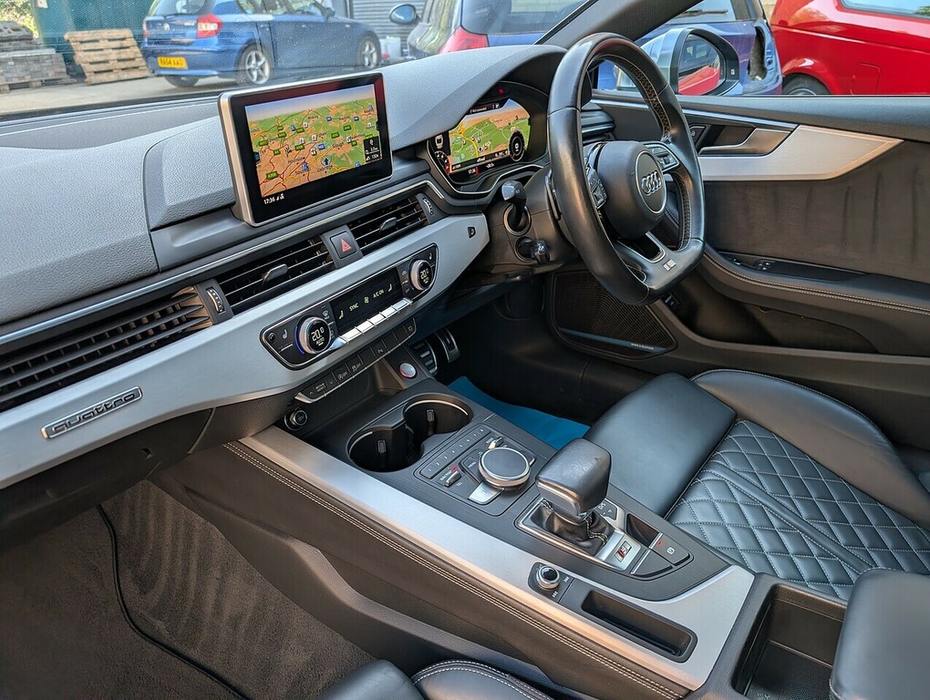 Audi S5 Convertible 3.0 Black #9