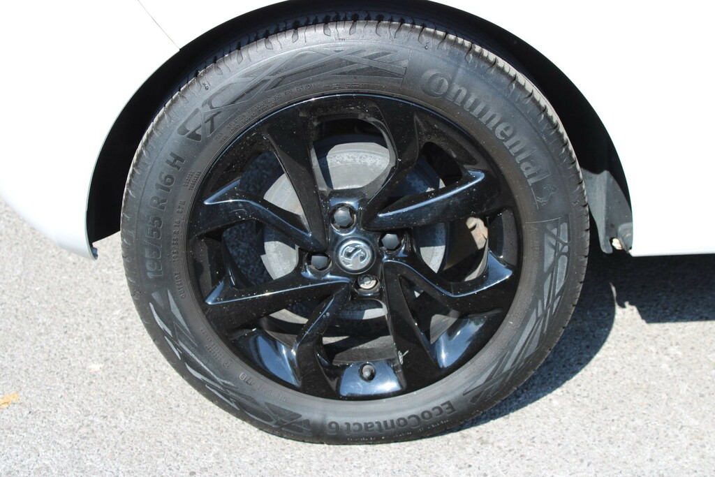 Vauxhall Corsa 1.4 Griffin WG69KFV White #6