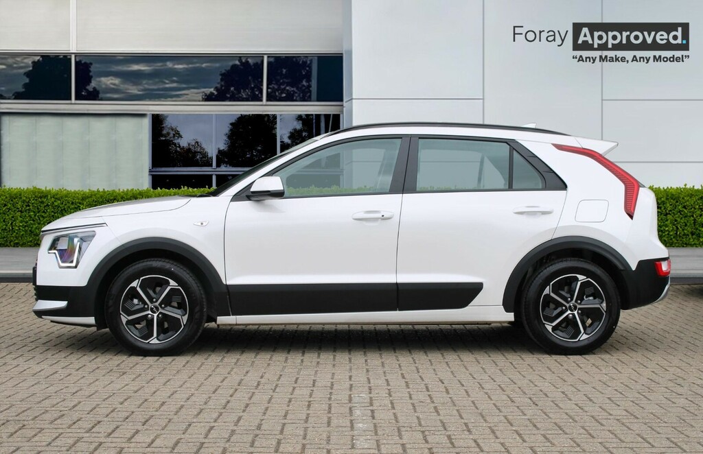 Kia Niro 1.6 Gdi 136 Hybrid Pure Dct LS26WRT White #3