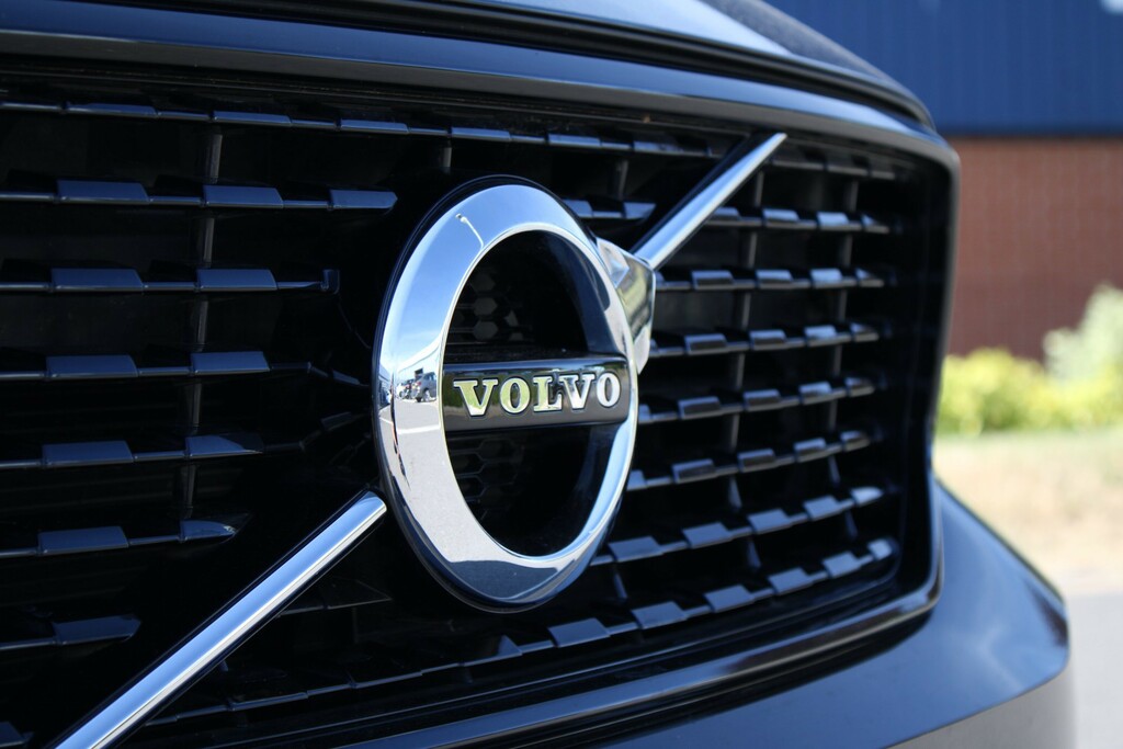 Volvo XC40 1.5 T3 163 R Design Geartronic WF71SYA Black #6