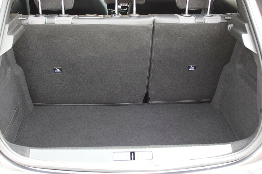 Peugeot 208 208 Active Premium Puretech Ss Grey #8