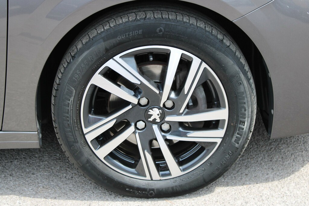 Peugeot 208 208 Active Premium Puretech Ss Grey #34