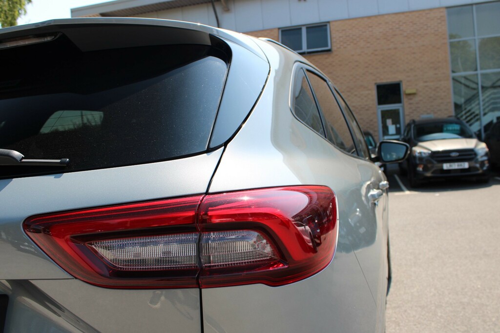 Ford Kuga 1.5 Ecoboost St-line Silver #6