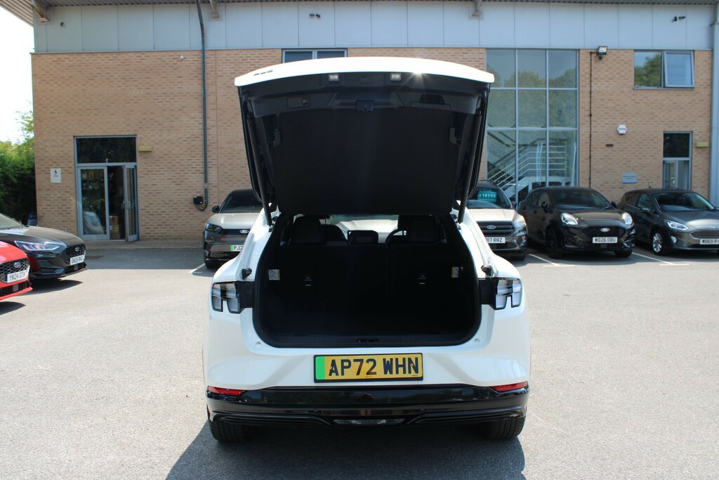 Ford Mustang Mach-E 258Kw Extended Range 88Kwh Awd White #6